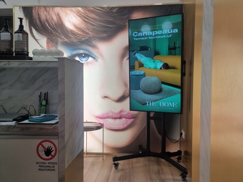 Reteaua Digitala DOOH Indoor - Glow Up