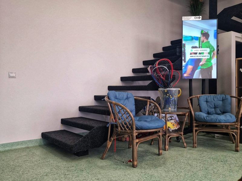 Ce face Rețeaua Digitală de Totemuri EkoGroup mai eficientă decât publicitatea printată